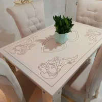 میز غذاخوری