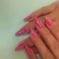 کاشت ناخن به قیمت پارسال