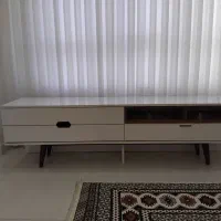 میز زیر تلویزیونی