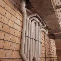 لوله کش آب و فاضلاب