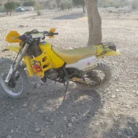 موتور سیکلت سوزوکی تی اس آر