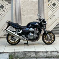 Cb1300 مدل 2004