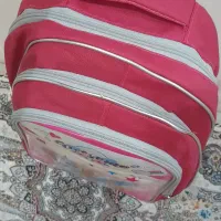 کیف مدرسه|کیف، کفش، کمربند|قم, امامزاده ابراهیم|دیوار