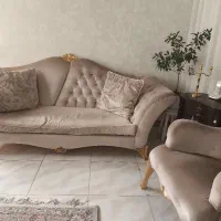 مبل و میز ناهارخوری