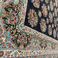 فرش  هزار شانه مشهد سالم ورنگ زمینه سرمه ای|فرش|بهارستان, |دیوار