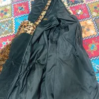 پالتو پلنگی|لباس|قم, ولیعصر|دیوار