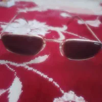 گردنبند و عینک