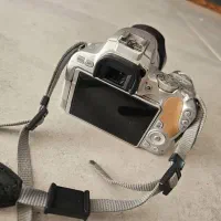 دوربین 200D|دوربین عکاسی و فیلمبرداری|نجفآباد, قلعه سفید|دیوار