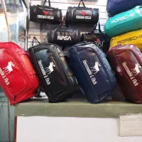 ساک ورزشی|کیف، کفش، کمربند|قم, قلعه کامکار|دیوار