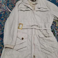 تعدای کفش و پالتو و مانتو|لباس|نسیم‌شهر, |دیوار