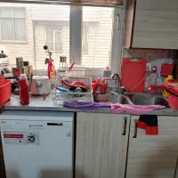 شرکت خدماتی نظافت منزل و راه پله با مجوز رسمی