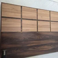 تخت خواب دونفره همراه با تشک و رو تختی وآینه آرایش