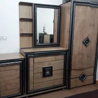 کمد لباس همراه میز ارایش وجاکفشی