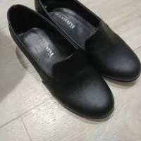 کفش سایز ۳۷