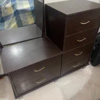 میز آرایش یا کمد