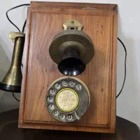 تلفن آنتیک دیواری