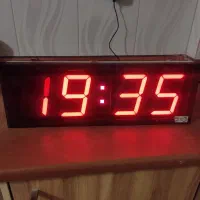 ساعت دیواری دیجیتال
