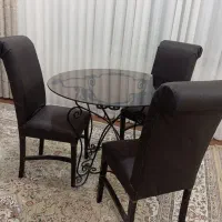 میز و صندلی