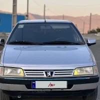 405 مدل 89 اتاق تعویض