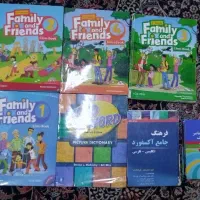 کتاب فمیلی فرندز و دیکشنری