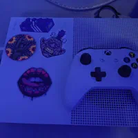 XBOX oneS یک ترابایت