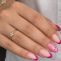 خدمات ناخن آباده