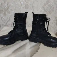 پوتین دخترانه سایز ۳۰|کفش و لباس بچه|رباط‌کریم, شترخوار|دیوار