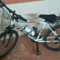 دوچرخه دنده ایی سالم وتمیز سایز۲۴یا۲۶