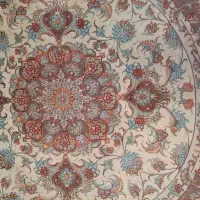 فرش دستبافت دایره ۱/۵×۱/۵ علیا رج ۵۰ چله ابریشم