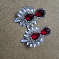 گوشواره نگین دار