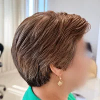 برای اجرای مدل موی پیکسی به دو نفر نیازمندیم