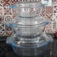 قابلمه درب دارپیرکس ۳عددکاسه وپیاله