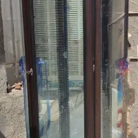 ویترین نو بدون خط و خش