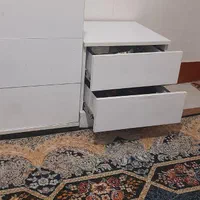 کمد و پاتختی