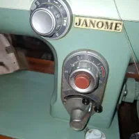 خیاط ماهر و وسط کار