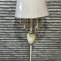 آباژور کنارسالنی ایستاده طرح سناتور|چراغ خواب و آباژور|مشهد, توس (بلوار توس)|دیوار