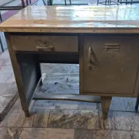 میز اهنی|میز تحریر و کامپیوتر|بروجرد, |دیوار