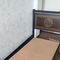 فروش تخت یک نفره چوبی فلزی با کفی محکم