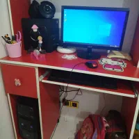 کامپیوتر به همراه کیبورد و موس