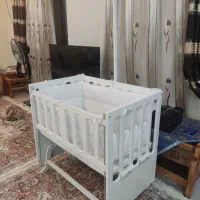 گهواره در حد نو|اسباب و اثاث بچه|صدرا-فارس, فاز ۲|دیوار