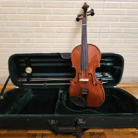 ویولن AMATI