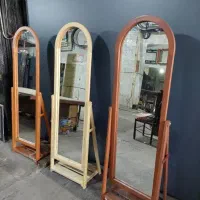 آینه قدی چوبی پایه دار