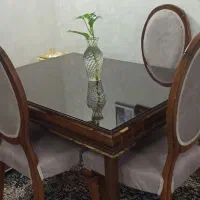میز ناهارخوری ۴ نفره در حد نو