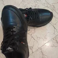 کفش نو سایز ۳۷ اسپرت هم دخترانه هست هم پسرانه