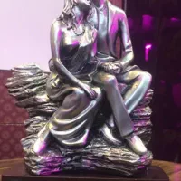 مجسمه رنگ ثابت و جا گلین و بعضی اشیا تزینی خارجی