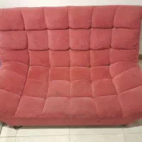 کاناپه صورتی