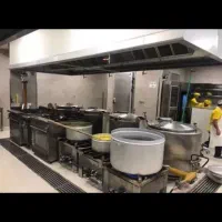 کارگر ساده خانم و (آقا با جای خواب) کترینگ رستوران