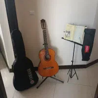 گیتار یاماها c70 سری قدیم همراه کلیه لوازم جانبی