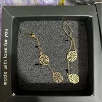 دستبند گوشواره|جواهرات|رودهن, |دیوار