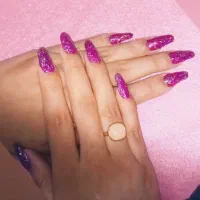 ناخن کار کاشت ناخن|استخدام درمانی، زیبایی، بهداشتی|لاهیجان, شهرک جانبازان|دیوار